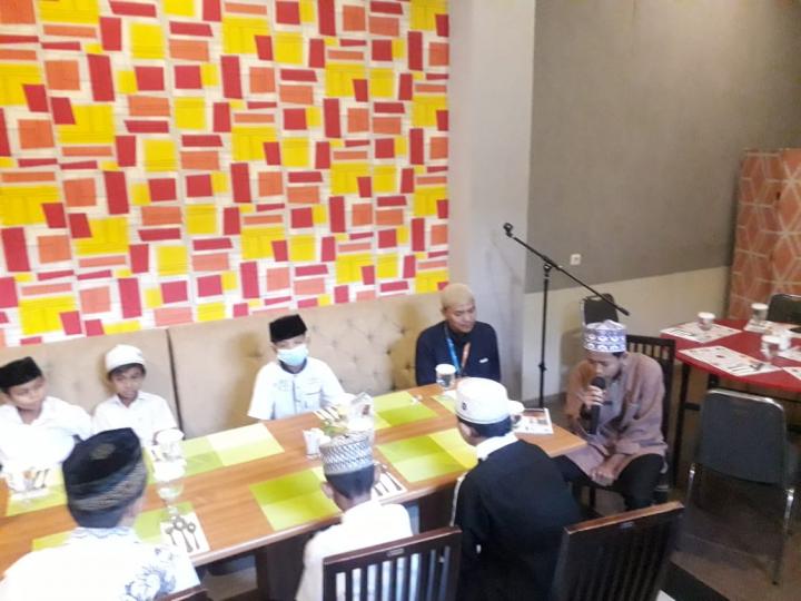 Asoka Luxury Hotel Gelar Buka Bersama Yayasan Amil Yatim Mandiri